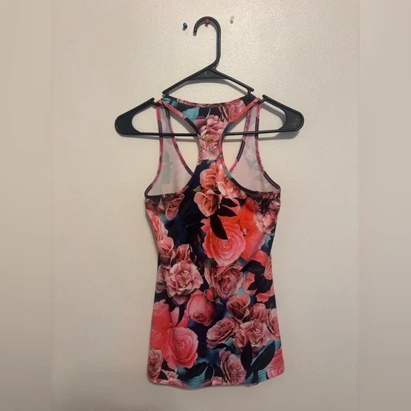 Lot of 3 - Lululemon Tank Top Pure Balance Women's Size Small *Read Description* - Picture 4 of 8